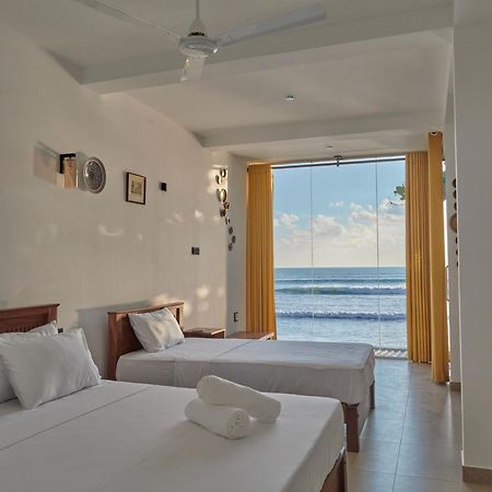 Kings Bay Beach Resort กอลล์ ภายนอก รูปภาพ