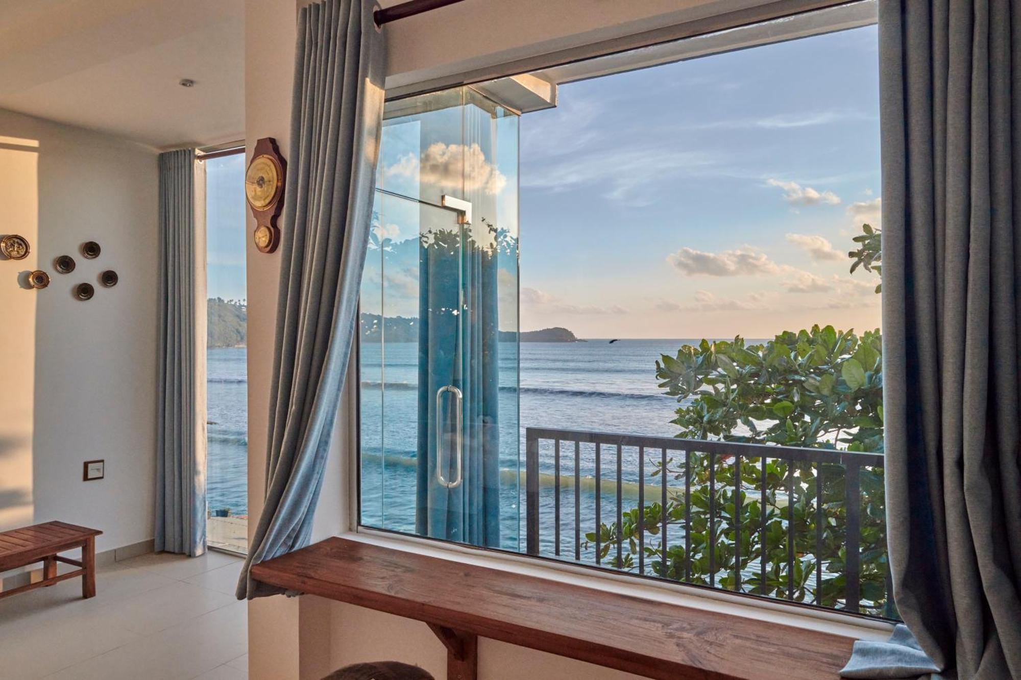 Kings Bay Beach Resort กอลล์ ภายนอก รูปภาพ