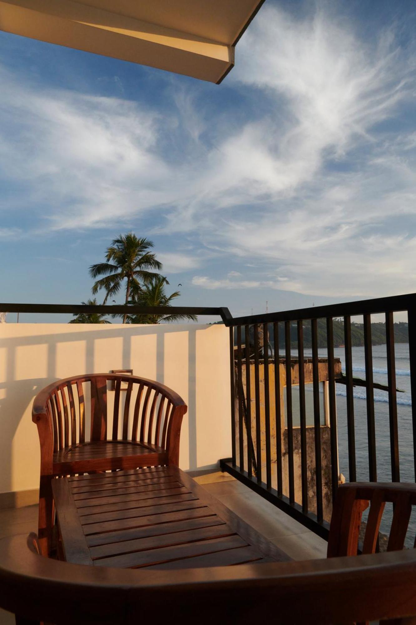 Kings Bay Beach Resort กอลล์ ภายนอก รูปภาพ