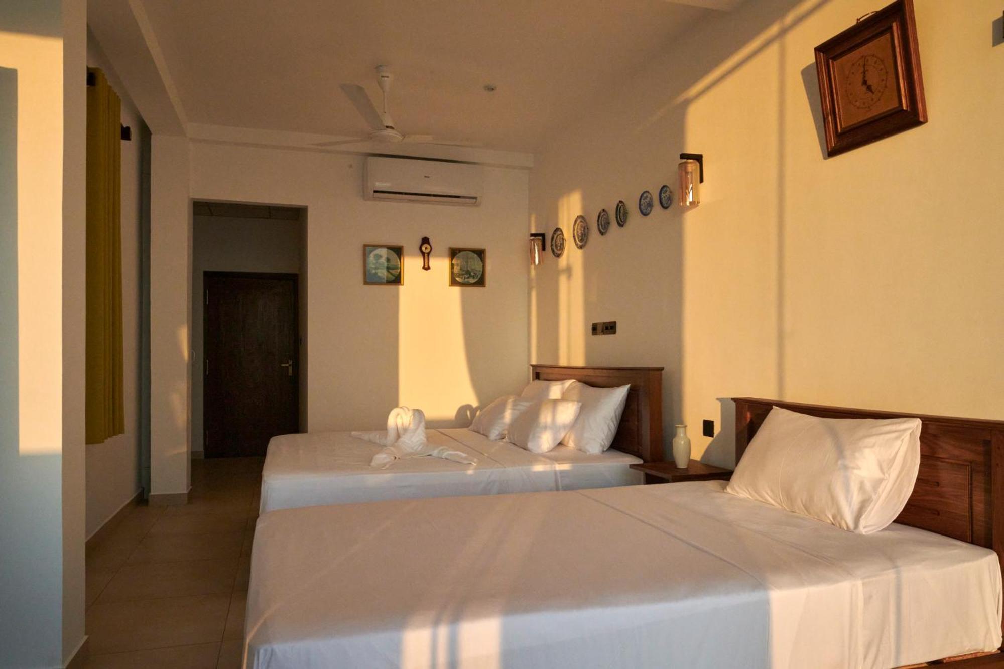 Kings Bay Beach Resort กอลล์ ภายนอก รูปภาพ