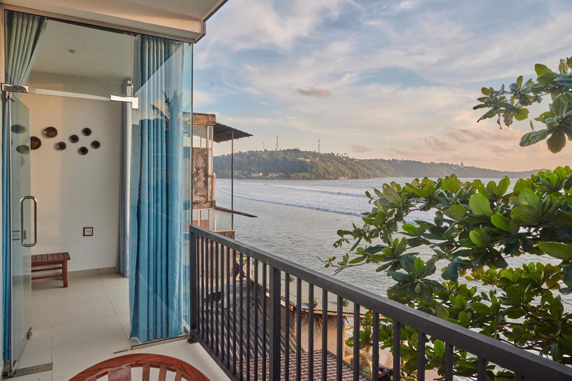 Kings Bay Beach Resort กอลล์ ภายนอก รูปภาพ