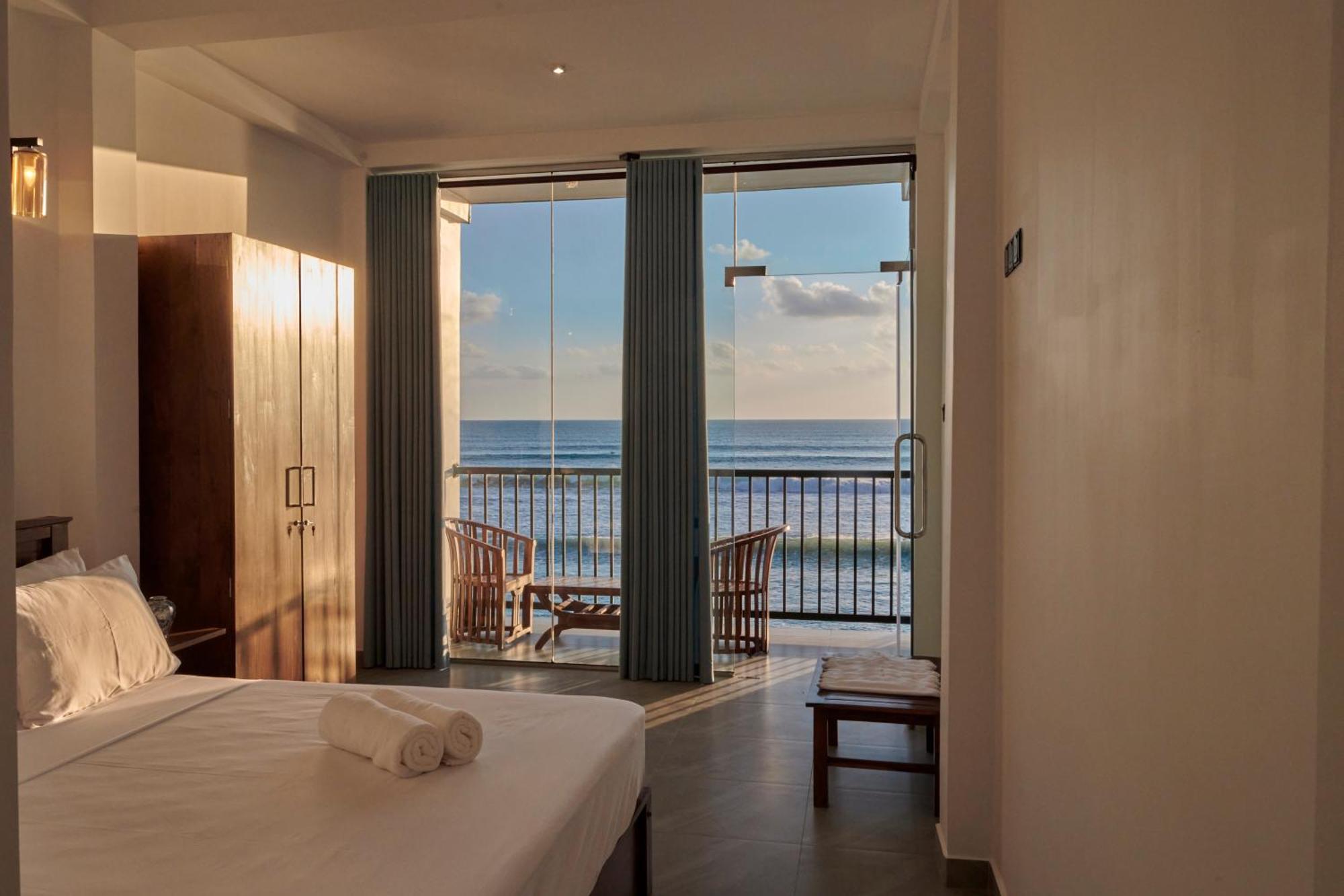 Kings Bay Beach Resort กอลล์ ภายนอก รูปภาพ