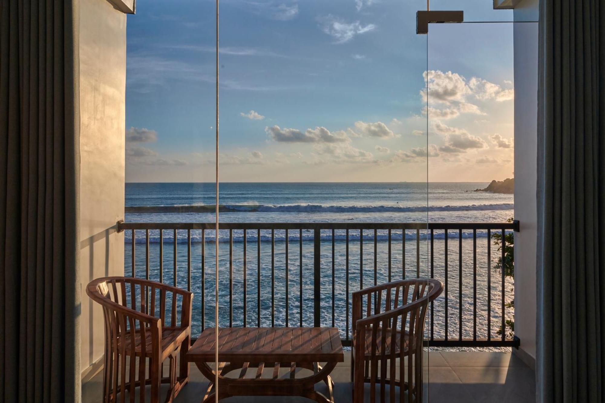 Kings Bay Beach Resort กอลล์ ภายนอก รูปภาพ