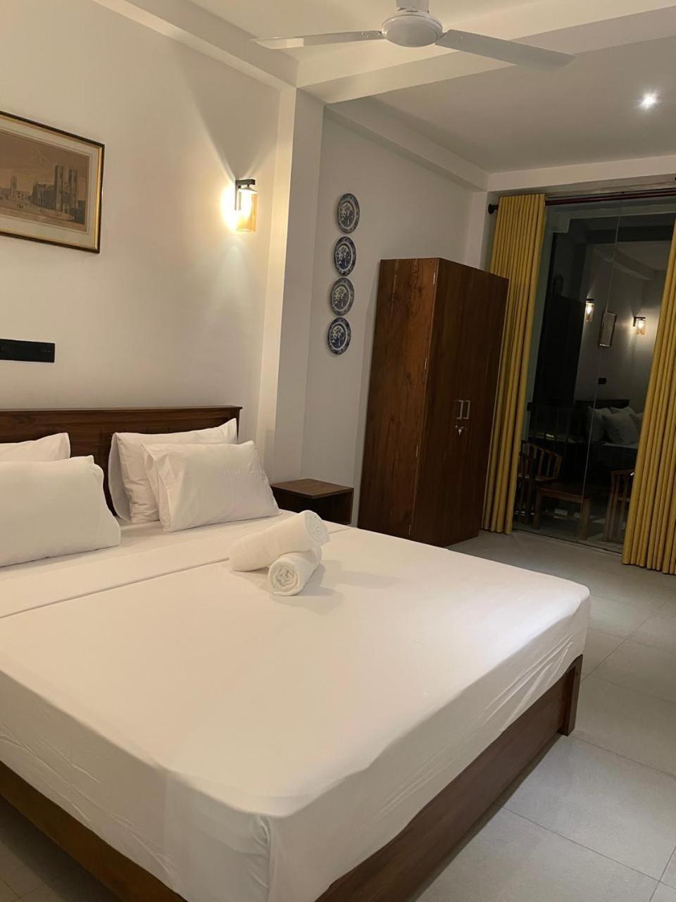 Kings Bay Beach Resort กอลล์ ภายนอก รูปภาพ
