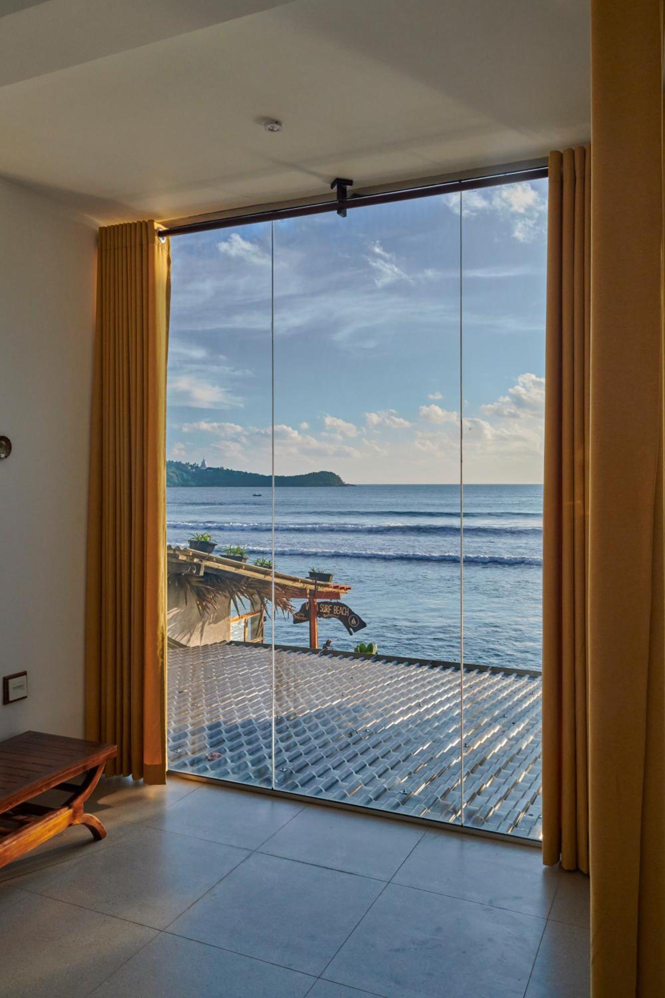 Kings Bay Beach Resort กอลล์ ภายนอก รูปภาพ